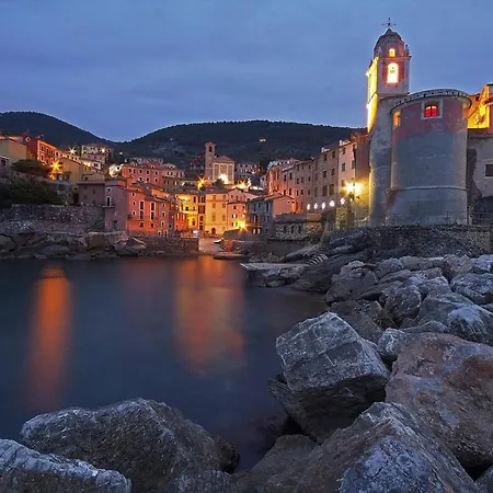 La Grotta Del Polpo Tellaro Hébergement de vacances *